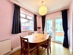 Dining Room- click for photo gallery